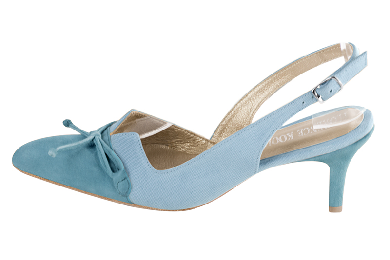 Sky blue women's dress pumps, with a knot on the front. Tapered toe. Medium slim heel. Profile view - Florence KOOIJMAN